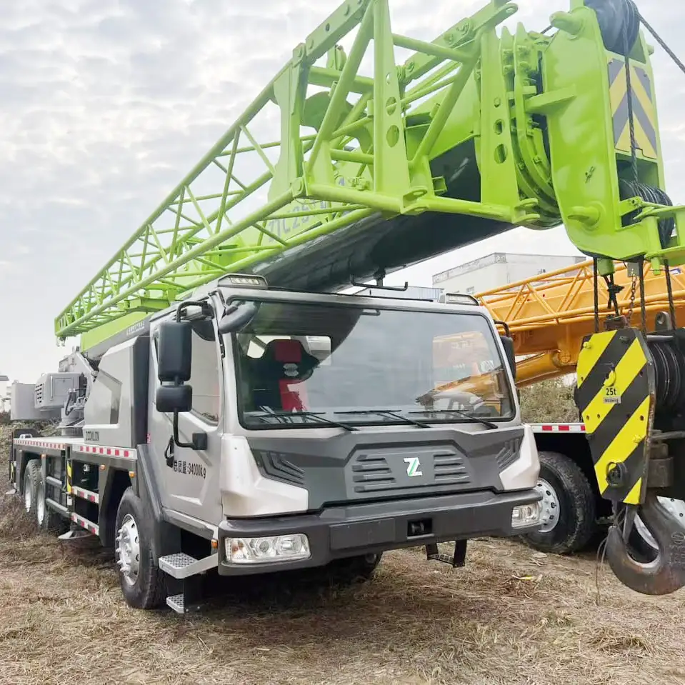 Crane 25 Ton Panjang Bom 42 Meter