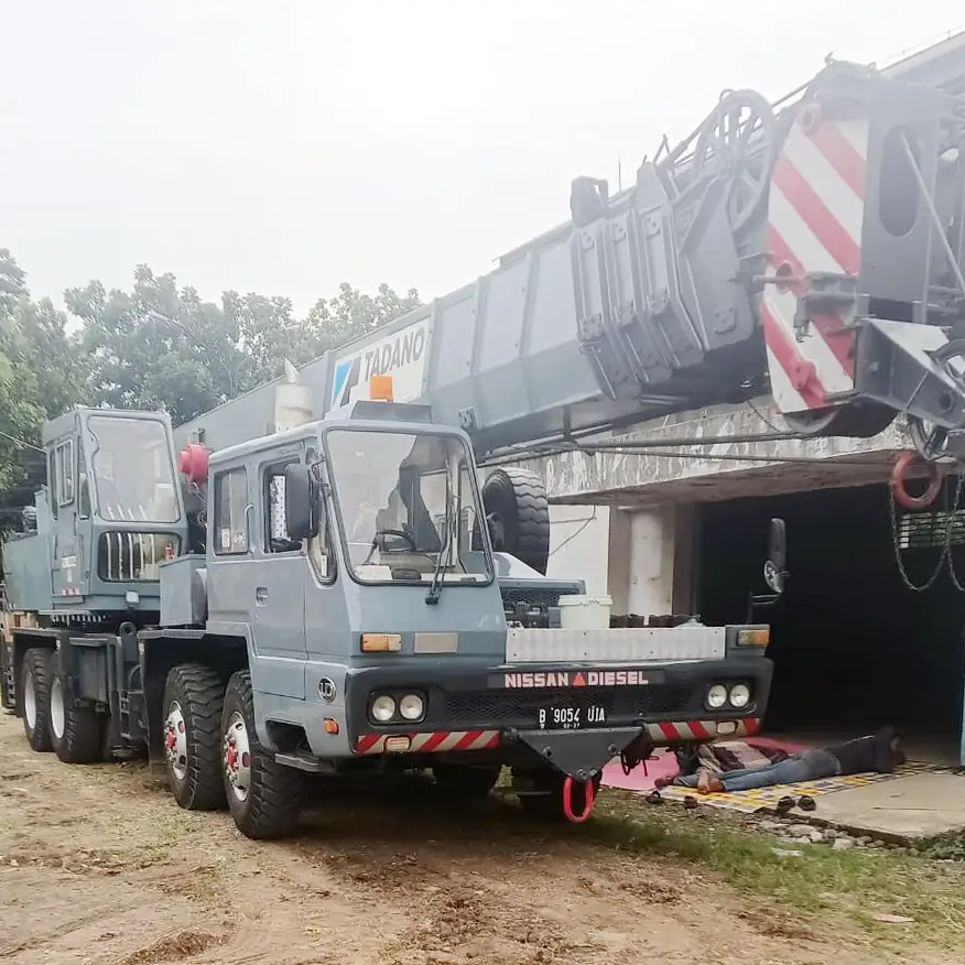 Crane 50 Ton Panjang Bom 40 Meter