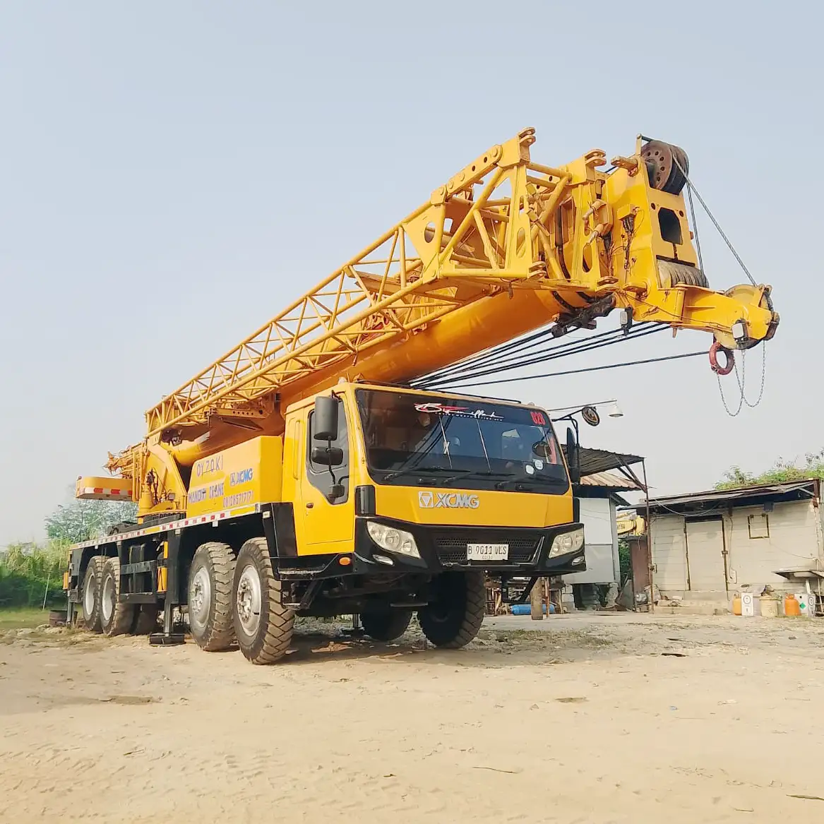 Crane 70 ton Panjang Bom 44 Meter